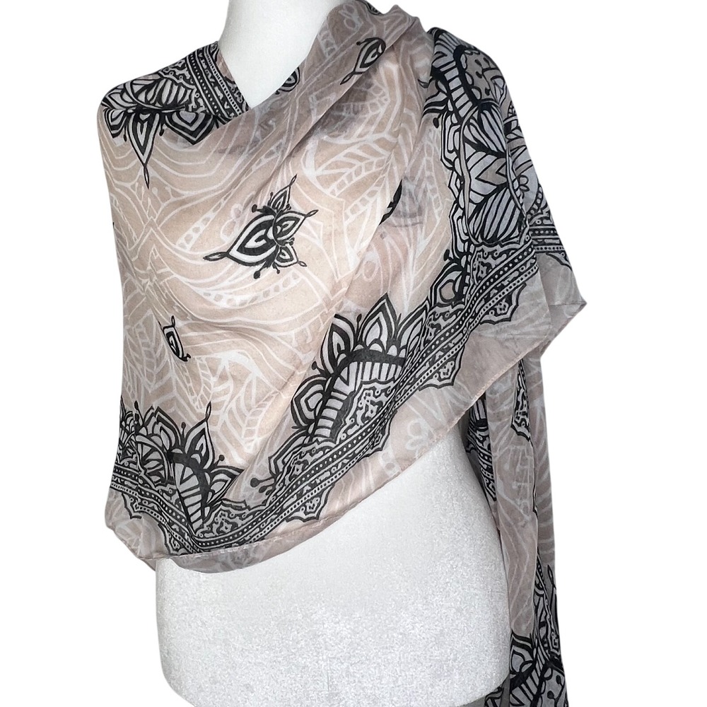 LA‎ Express Women's Wrap Duster One Size Black Tan Shawl Cover Up Tassels Tribal